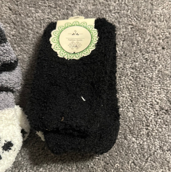 Paw print socks