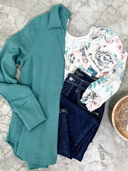 High Waisted Judy Blue Straight Leg Mom Jeans In Dark Wash*