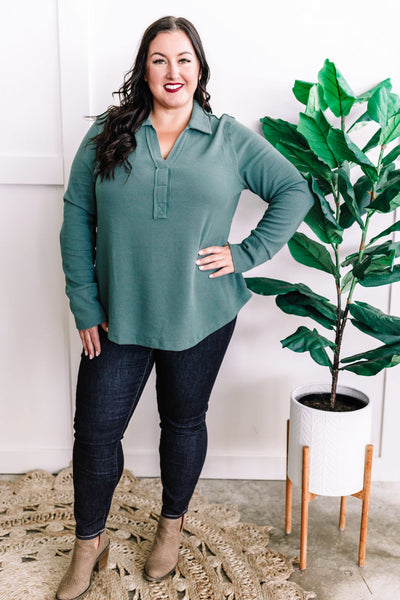 High Waisted Judy Blue Straight Leg Mom Jeans In Dark Wash*