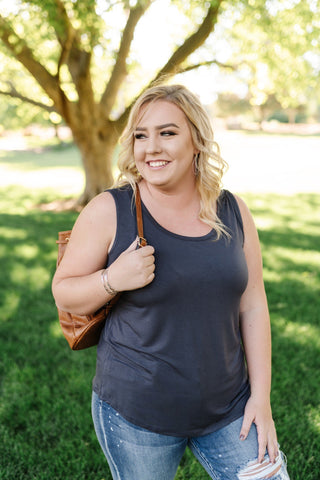 Essential Tank Top In Coal Black