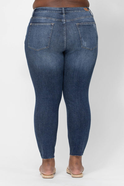 Spice it Up Vintage cut off Judy Blue Relaxed Jeans'
