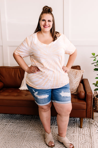 You Spin Me Round Spiral V Neck Tee in Orange Cream*
