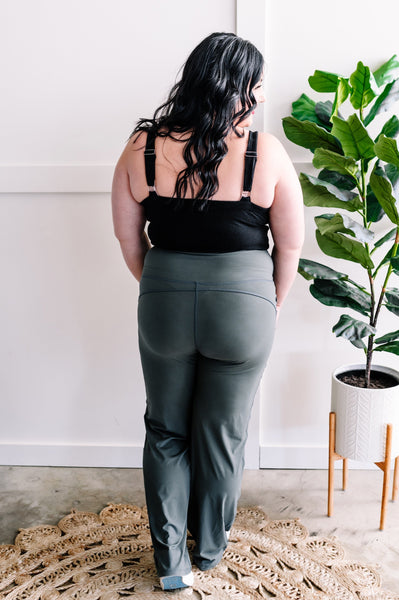 Yoga Pants With Pockets In Smoked Spruce