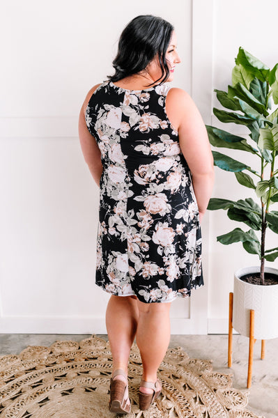 Sleeveless Dress With Pockets In Black, Pistachio & Taupe Florals