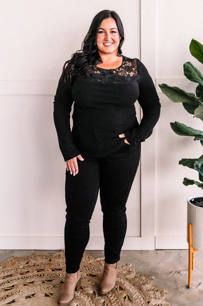 Micro Ribbed Lace Detailed Top In Rich Black Beauty