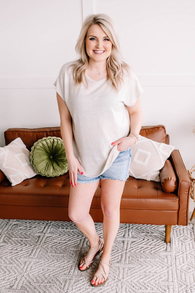 Round The Outside Tie Back Detail in Oatmeal*