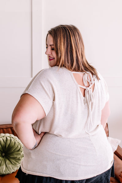 Round The Outside Tie Back Detail in Oatmeal*