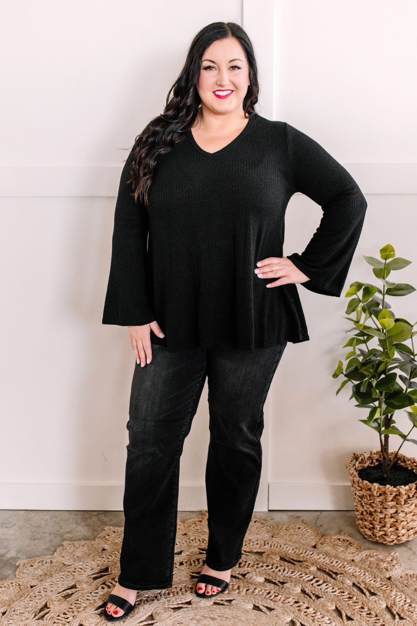 V Neck Fit & Flare Sweater Knit Top In Black