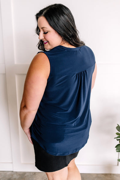 Sleeveless Gabby Front Top In Navy