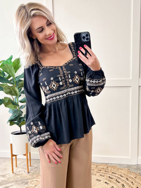 8.16 Savanna Jane Embroidered Sweetheart Top In Taupe & Black 11.20