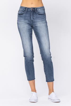 Judy Blue Cropped Relaxed Fit Jeans