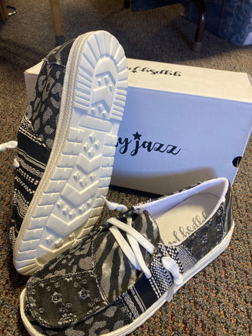 Very G Gypsy Jazz Electric Sneaker in Black