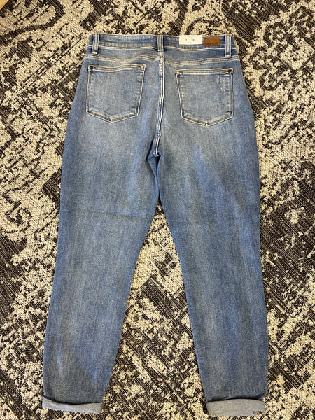 Winter perfection Judy Blue Nondistressed Relaxed Jeans