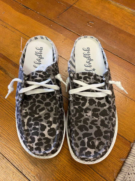 Very G Gypsy Jazz Layla2 Mule Sneakers Gray Leopard